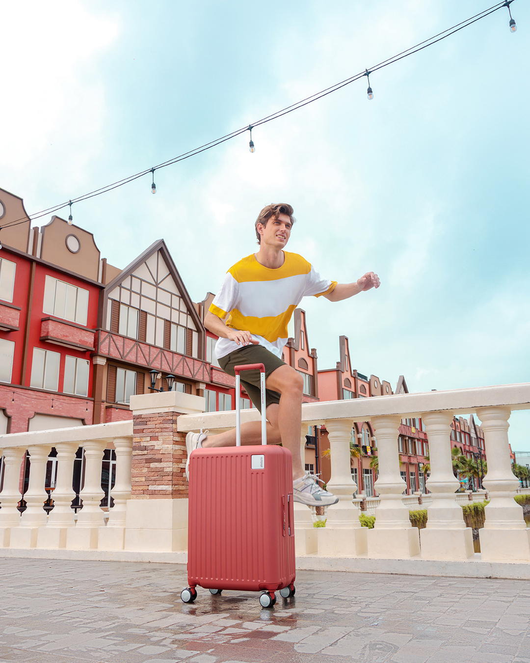 LOCKATION 行李箱 65厘米/24吋 FRAME  lifestyle | American Tourister