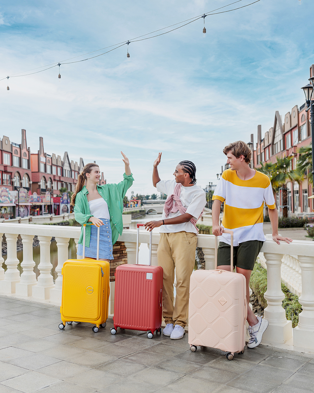 LOCKATION 行李箱 65厘米/24吋 FRAME  lifestyle | American Tourister